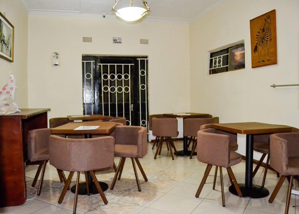 Rugems Executive Lodge Lusaka Exterior photo
