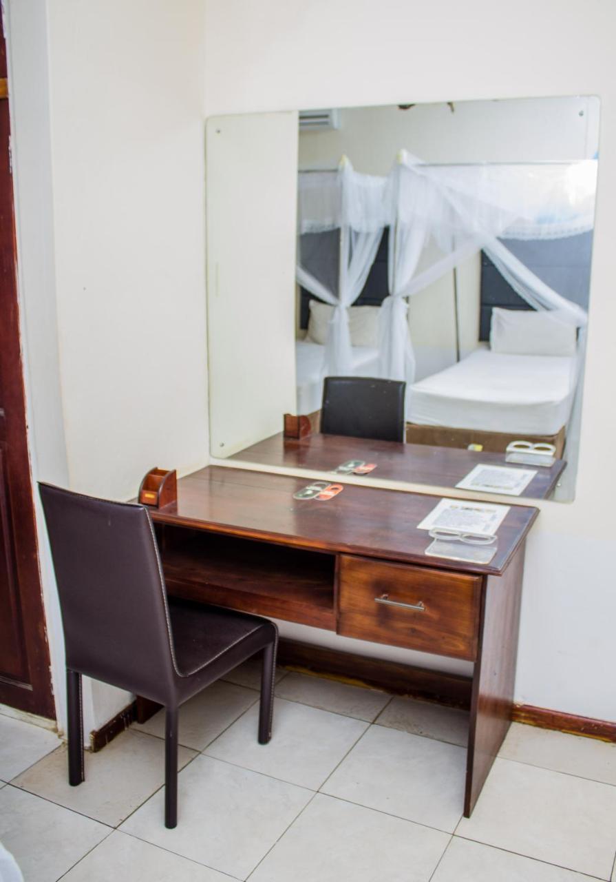 Rugems Executive Lodge Lusaka Exterior photo