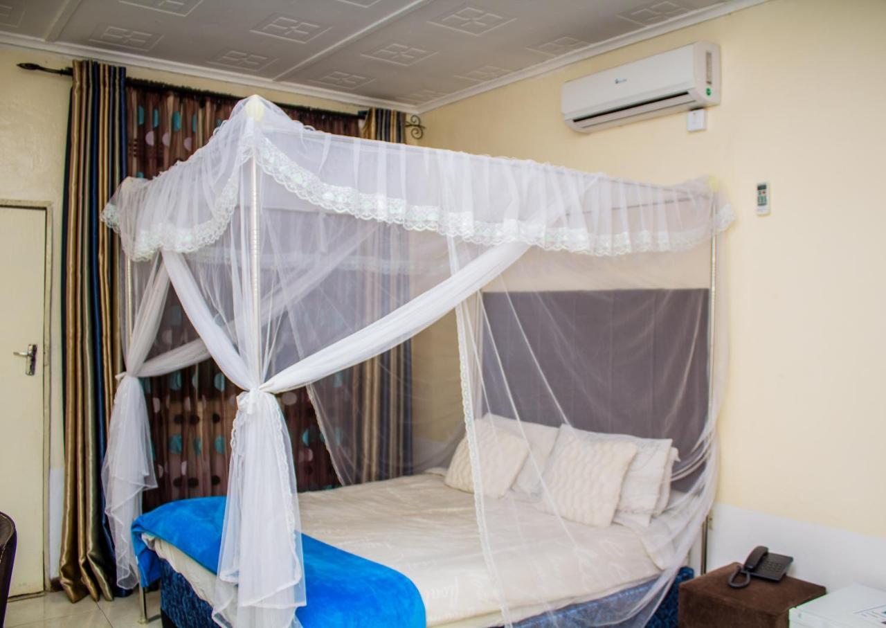 Rugems Executive Lodge Lusaka Exterior photo